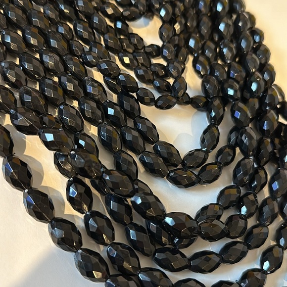 Layed necklace - Picture 3 of 3